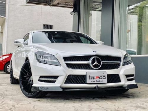 W218 CLS AMGスポーツPKG用カーボンリップスポイラー - トライポッド